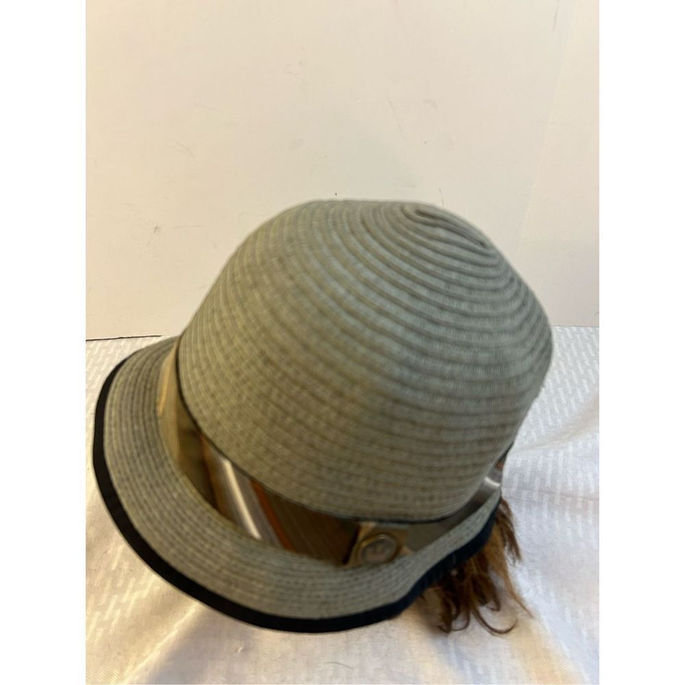 Goorin Bros‎ gray paper hat medium